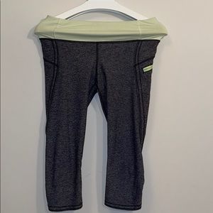 grey lululemon capris